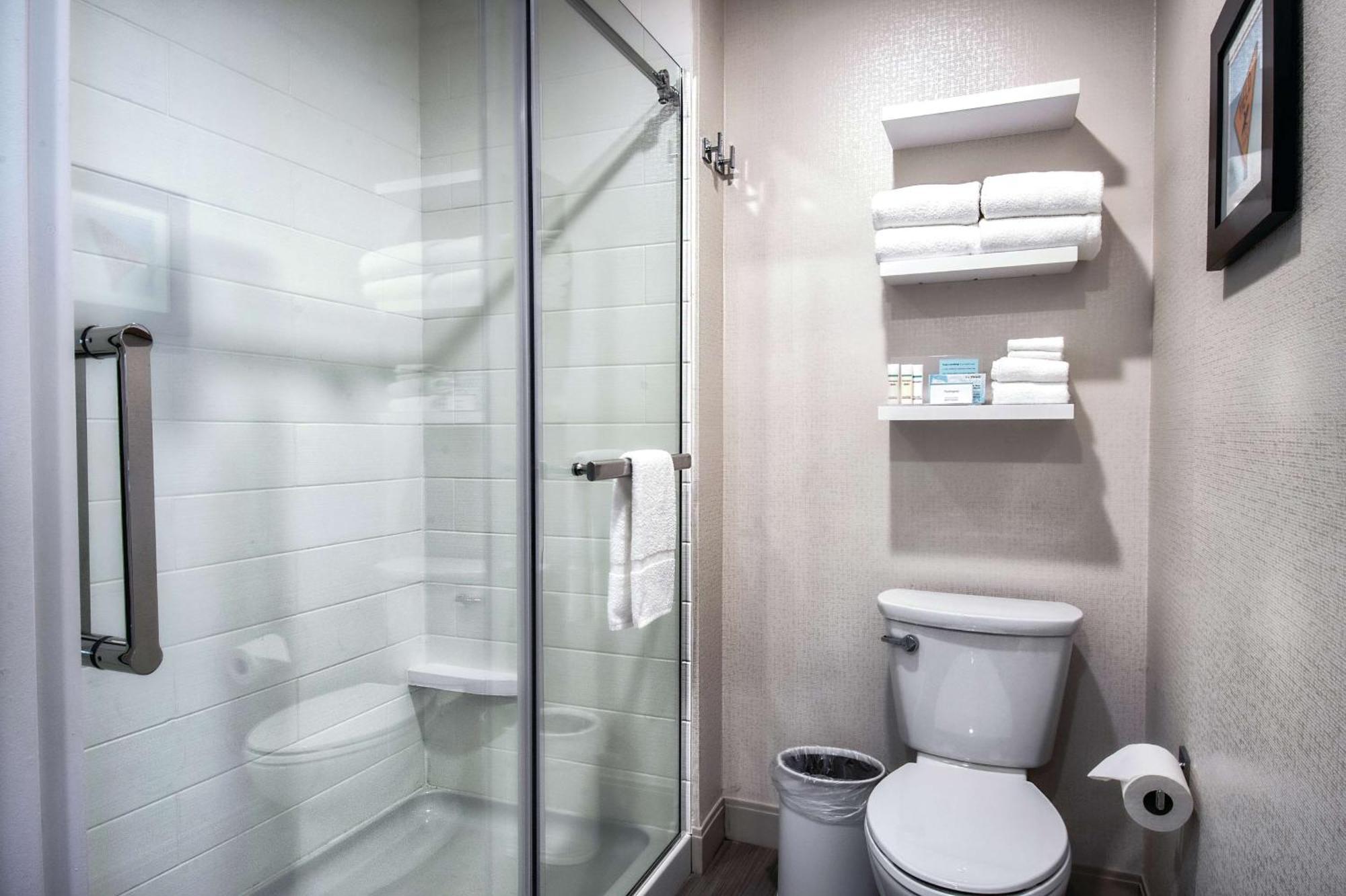 Hampton & By Hilton Laguna San Juan Capistrano Hotel 3*